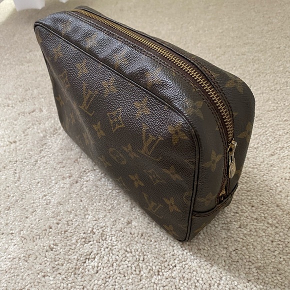 Vintage Louis Vuitton Trousse 23 - Picture 2 of 7